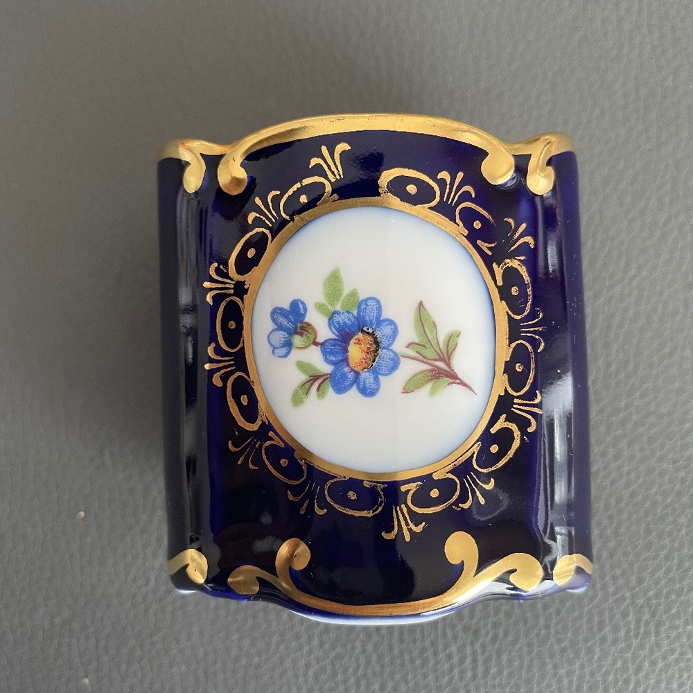 PORCELAINE Echt Kobalt Blue porcelain
